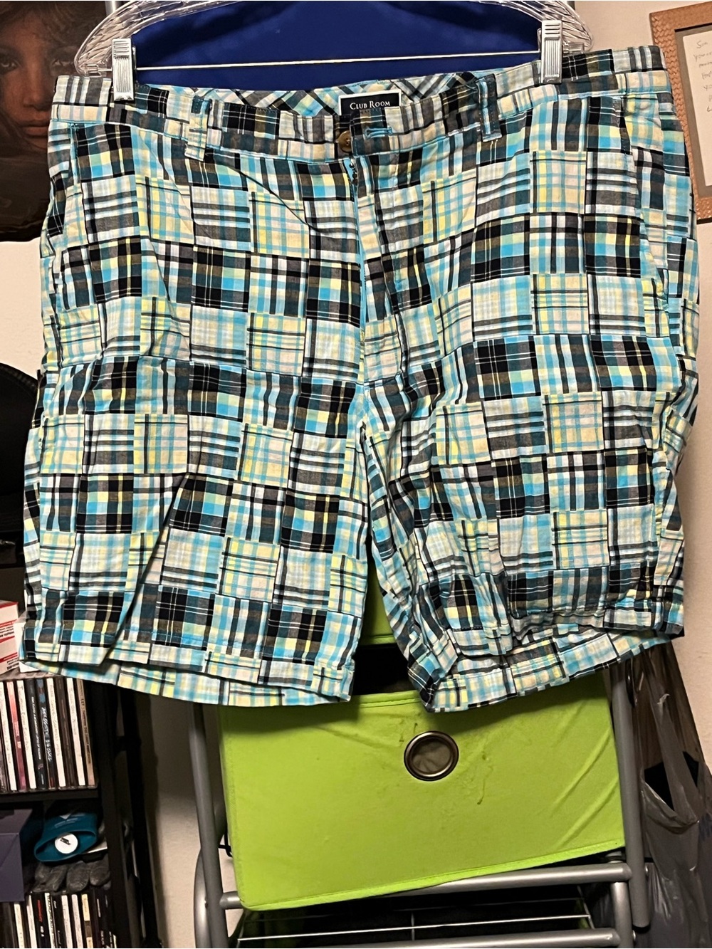 Club Room Plaid Aqua, Black & White Cargo Shorts Size 40